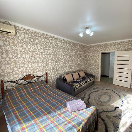 Medinahotelkz, #3, До Арбата 15 Мин Пешком, Halal Alma-Ata Buitenkant foto