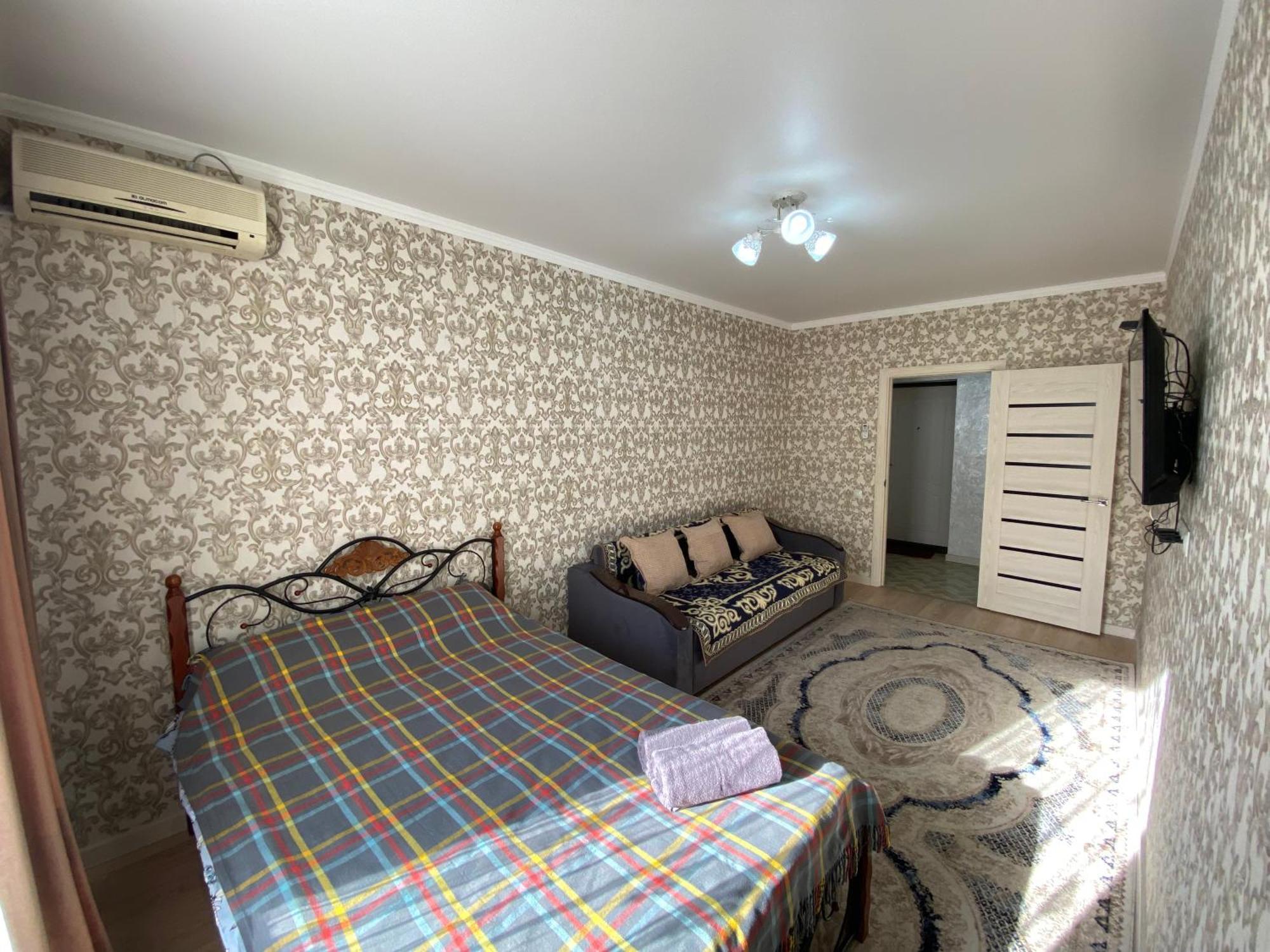 Medinahotelkz, #3, До Арбата 15 Мин Пешком, Halal Alma-Ata Buitenkant foto
